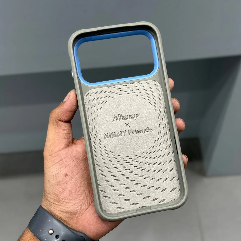 NIMMY DOG CHAIN CASE-GREY BLUE iPHONE 17 PRO AND 17 PRO MAX