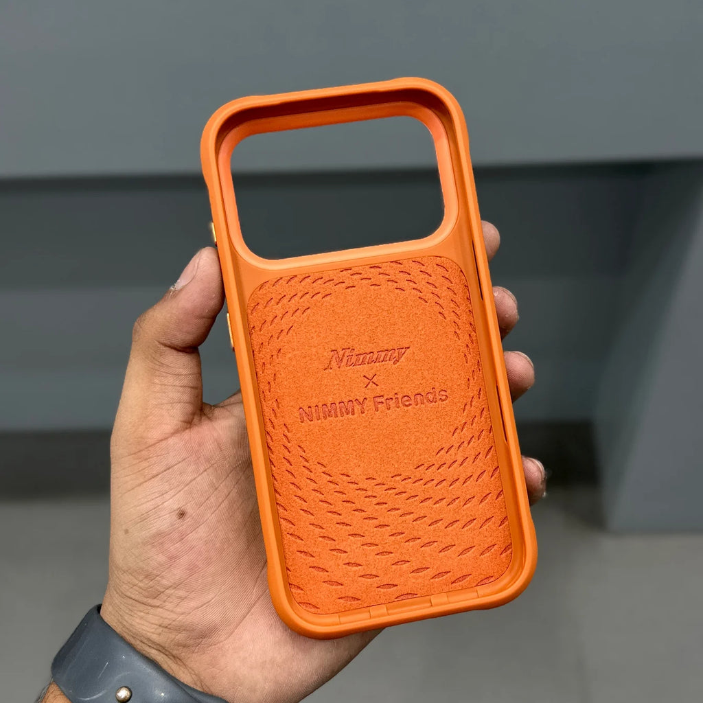 NIMMY DOG CHAIN CASE - ORANGE IPHONE 17 Pro and Pro Max