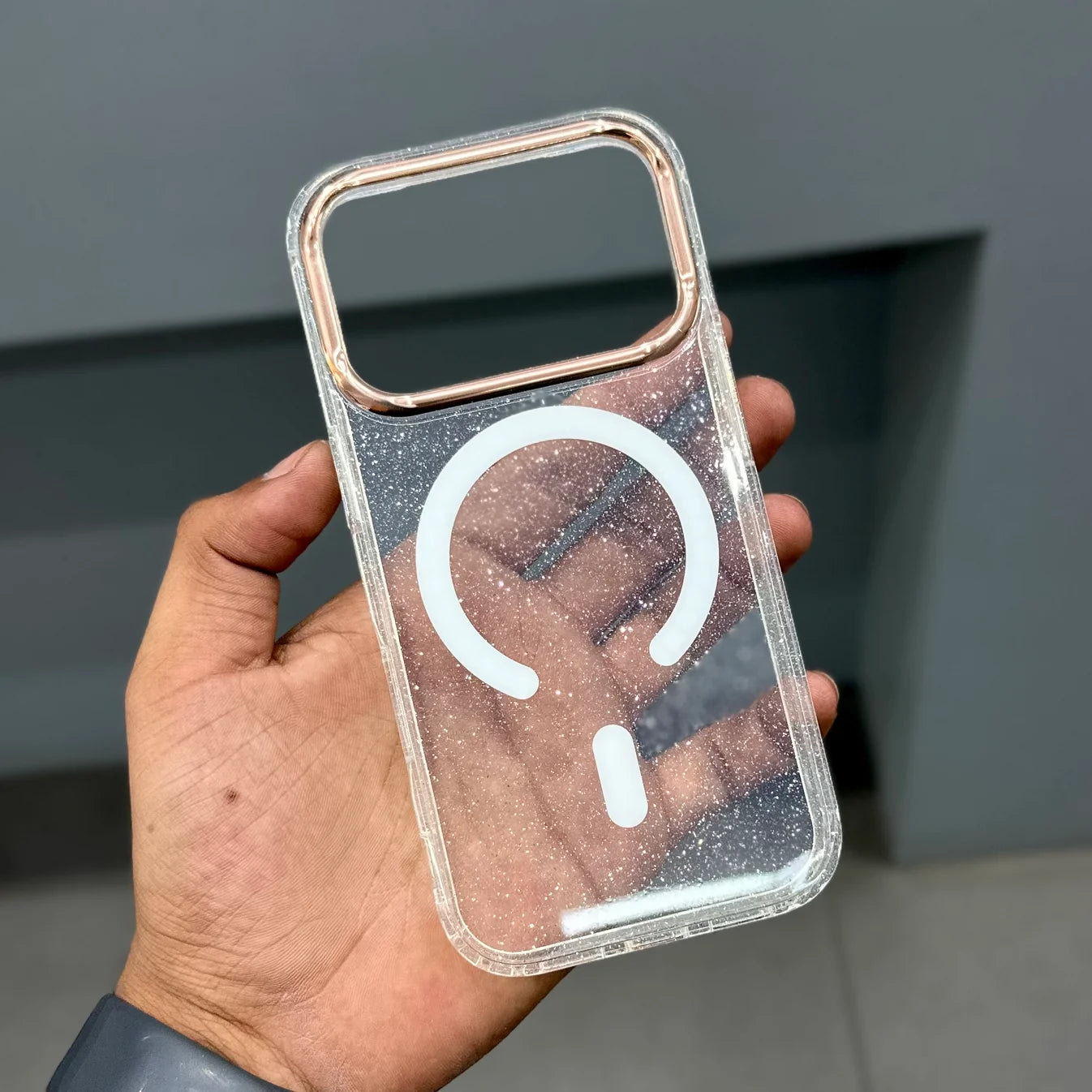 DREAMS SPARK CASE  IPHONE 17 Pro and Pro Max