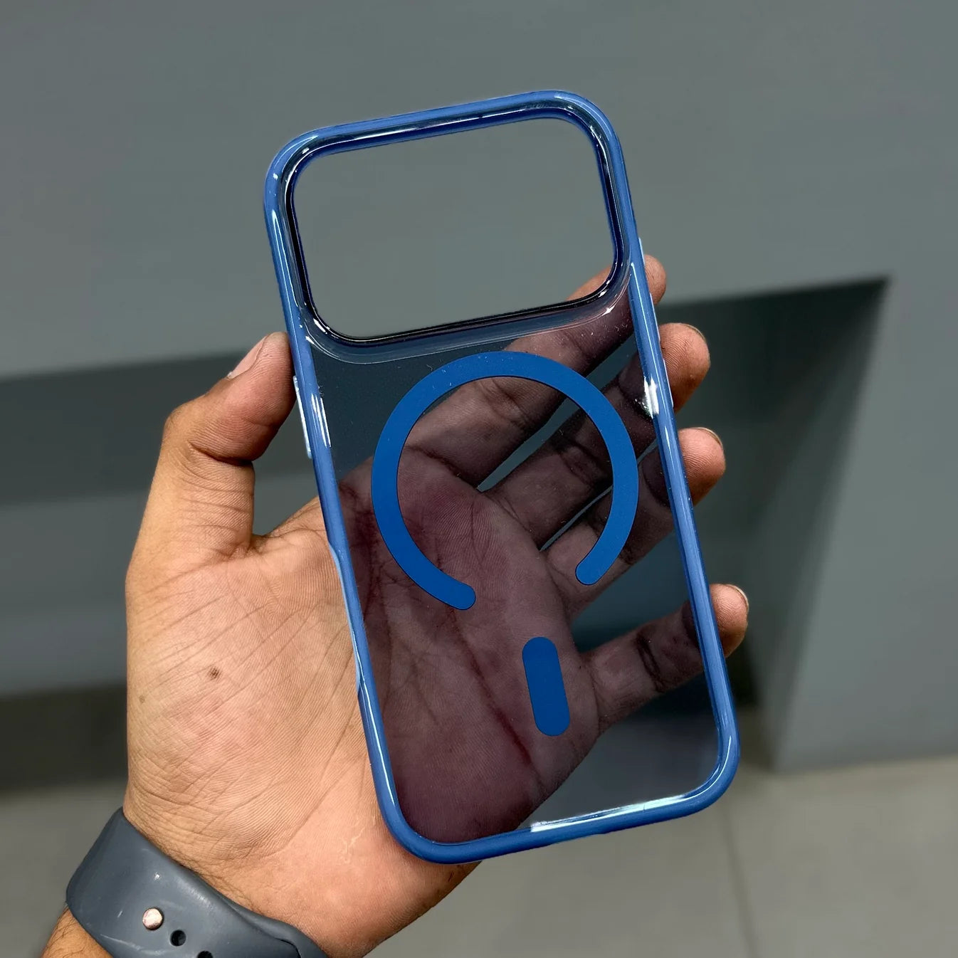 CMAQ ORBIT MAGSAFE CASE - BLUE  IPHONE 17 Pro and Pro Max