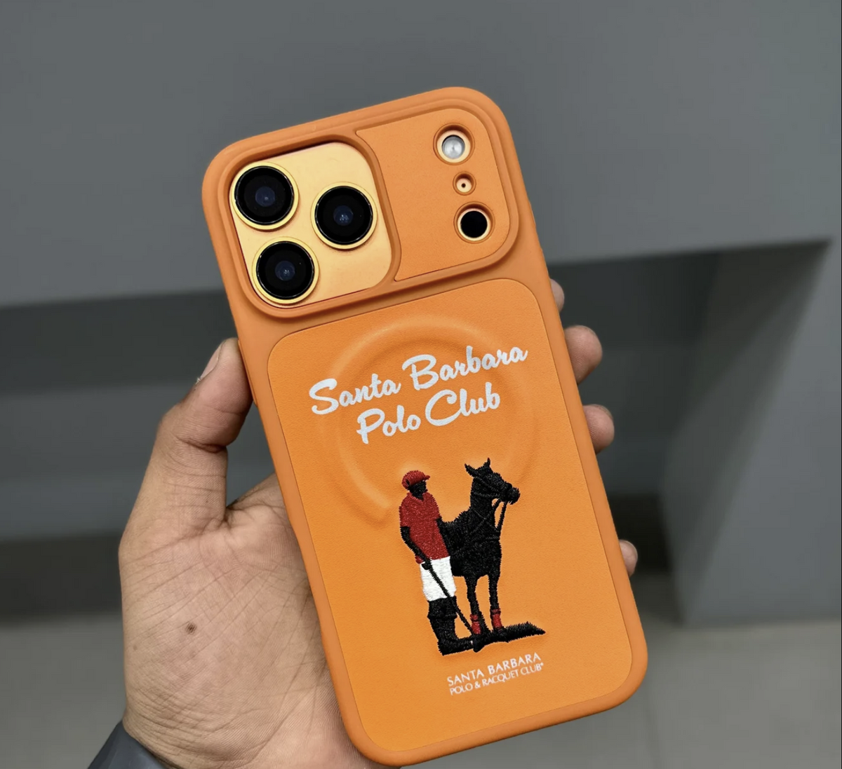 Santa Barbara Questa-Orange with Magsafe Case  IPHONE 17 PRO AND 17 PRO MAX