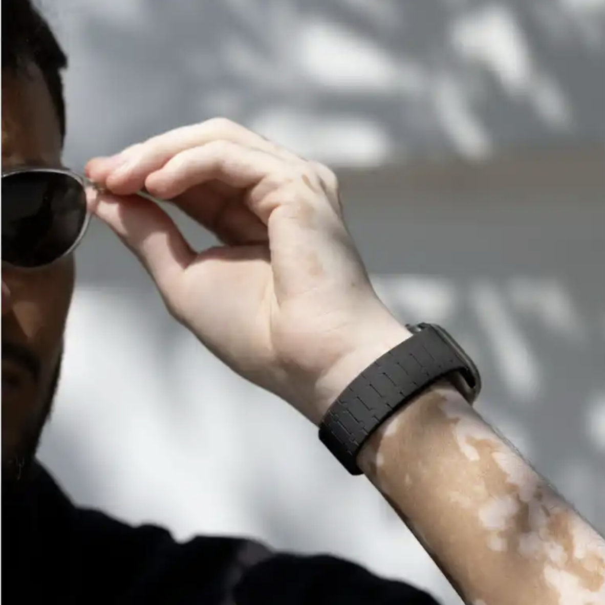 Watch Strap  DailyObjects (42/44/45/46/49/Series10 46mm) Black Velour Snap On WatchBand