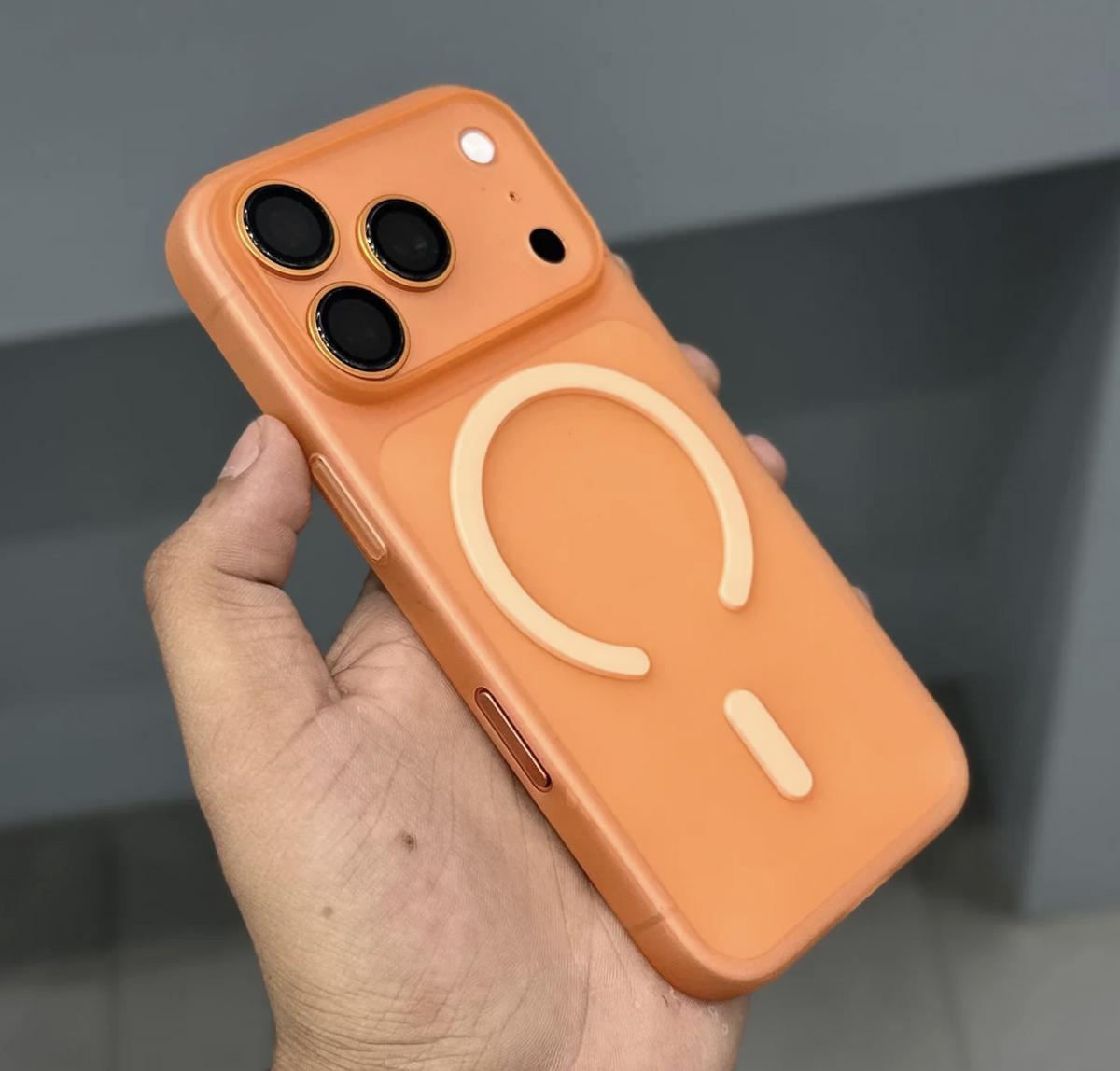 MMKIO AIR PAPER MAGSAFE CASE - ORANGE 17 PRO AND 17 PRO MAX
