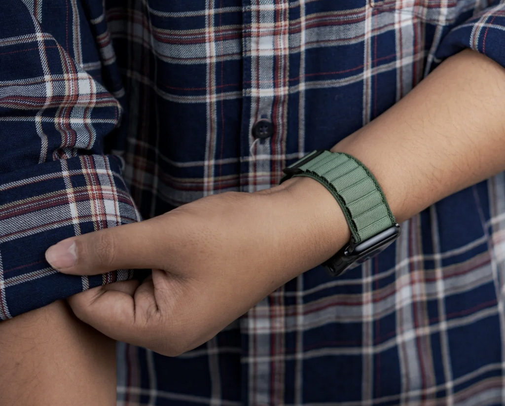 Deep Green Apple Watch 1-Ultra Alpine Loop