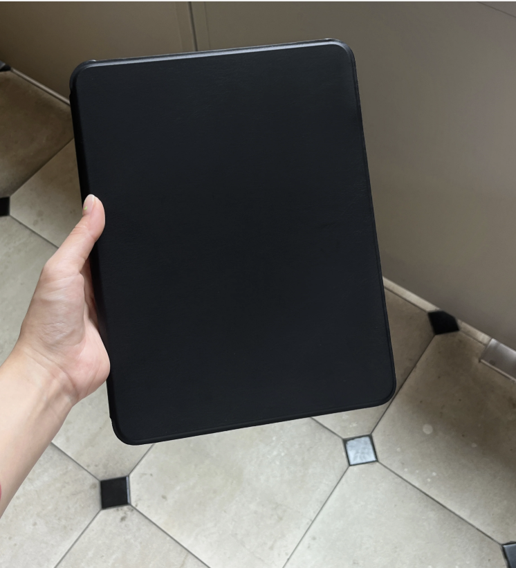Stand iPad Case – Sleek Magnetic Flip Cover with Pencil Holder