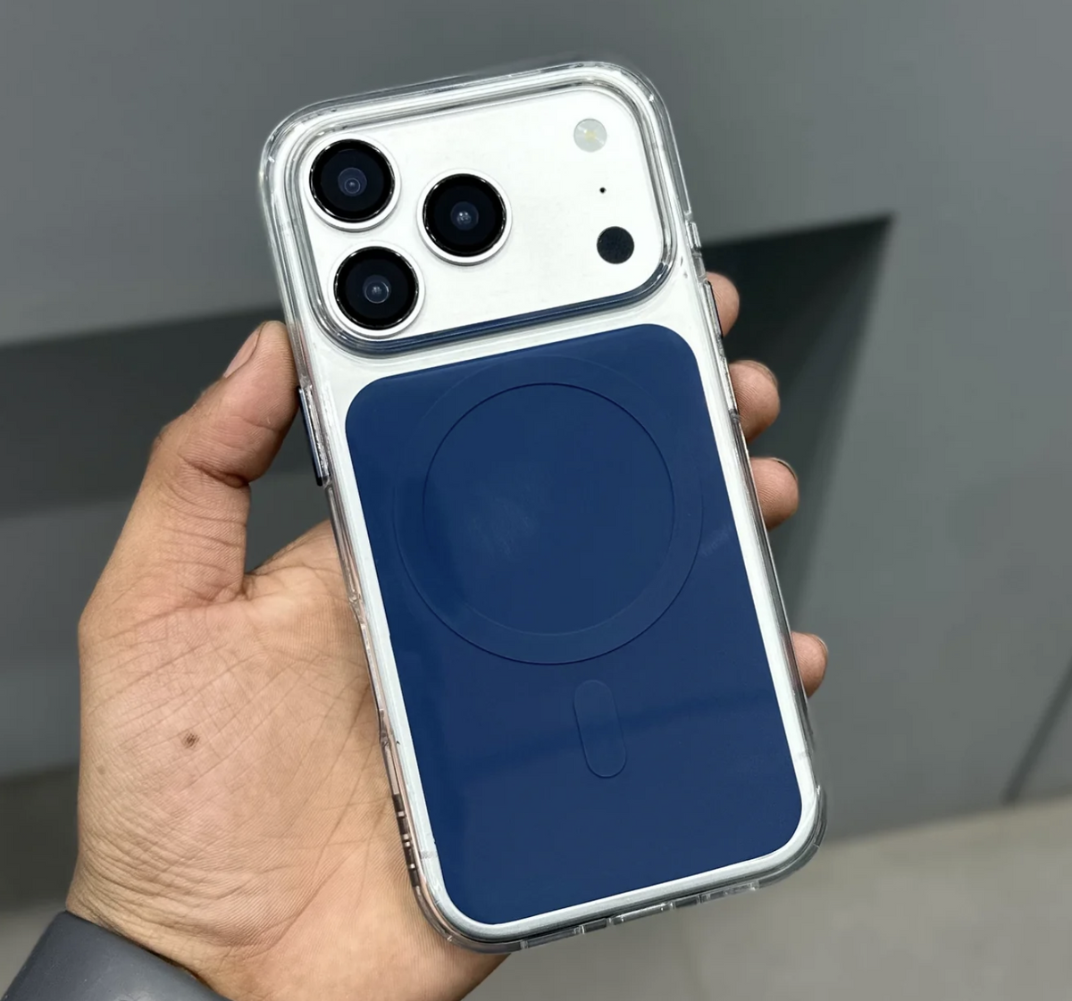 iphone 17 pro and 17 pro max GRIPP NATIVE MAGSAFE CASE - BLUE